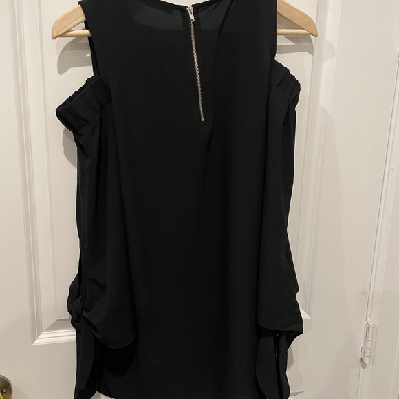 Gibson off the shoulders black top size small - Picture 2 of 4